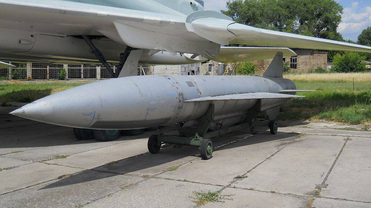 Російська ракета Х-22.