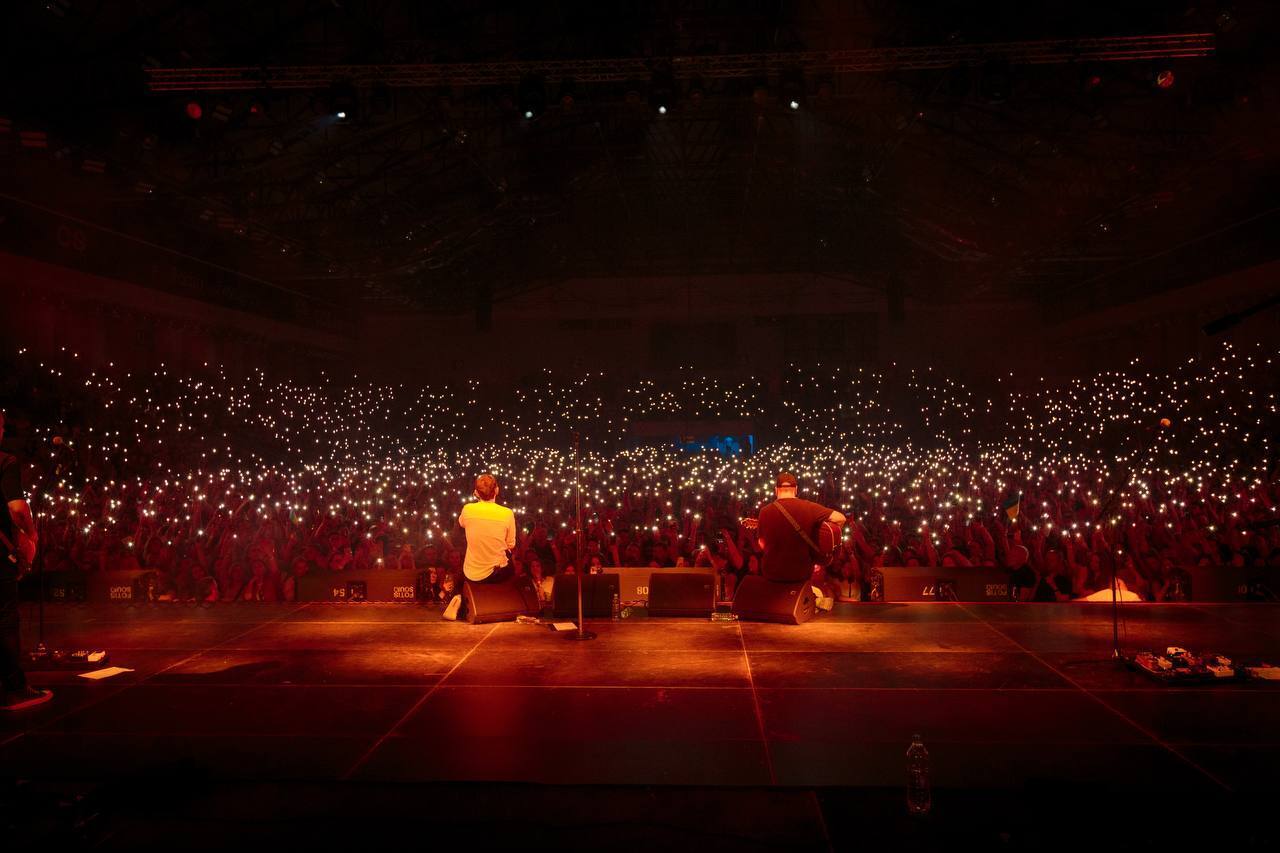 На концерте собралось около 10 тысяч человек