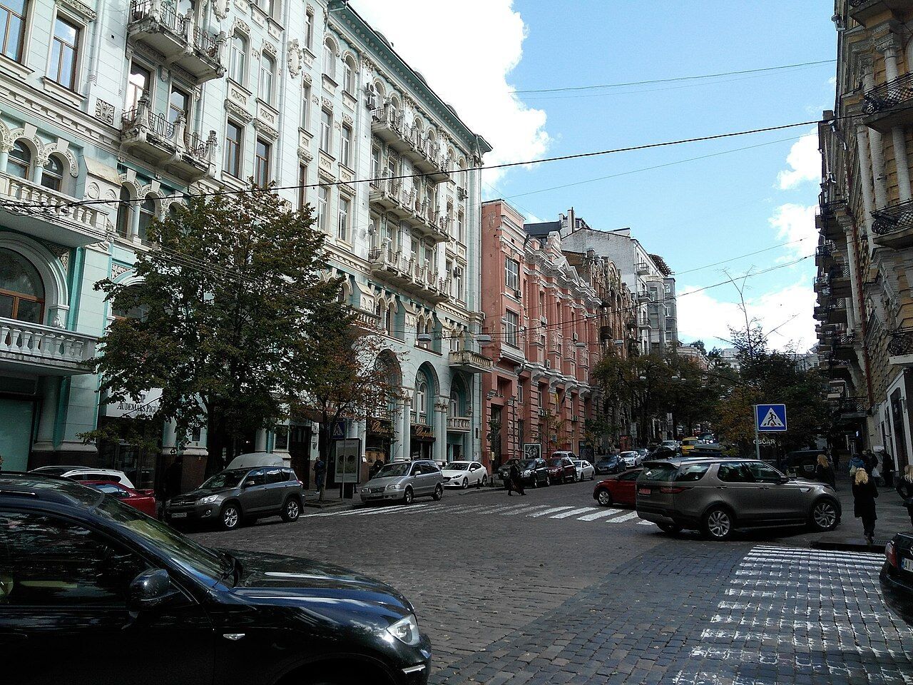 В сети показали, как выглядела улица Городецкого в Киеве в 1930-х годах. Уникальные фото