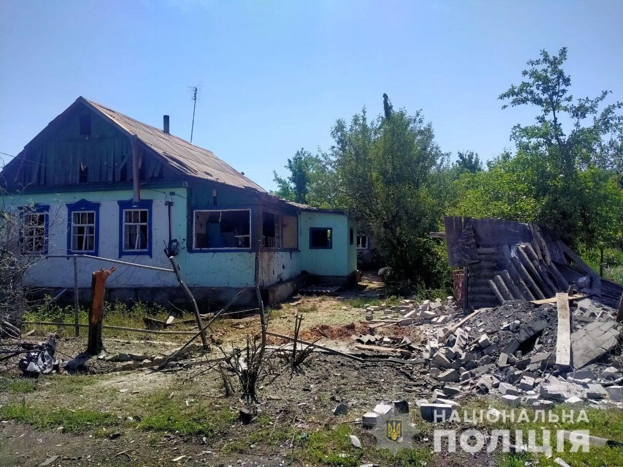 Окупанти за добу обстріляли 17 населених пунктів на Донеччині: є загиблі та поранені. Фото