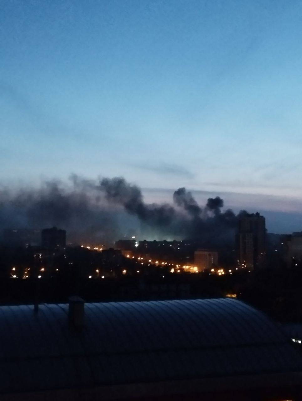 В центре Донецка прогремели взрывы: в России уже обвинили ВСУ. Фото и видео