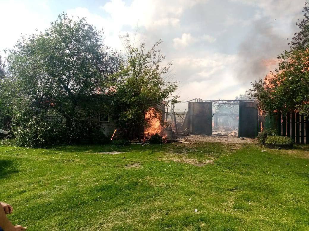 У Брянській області стверджують про пожежі в двох будинках та про одного потерпілого