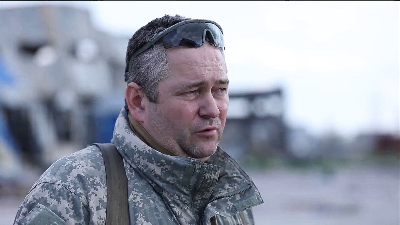 Руслан с первых дней войны пошел защищать Украину.