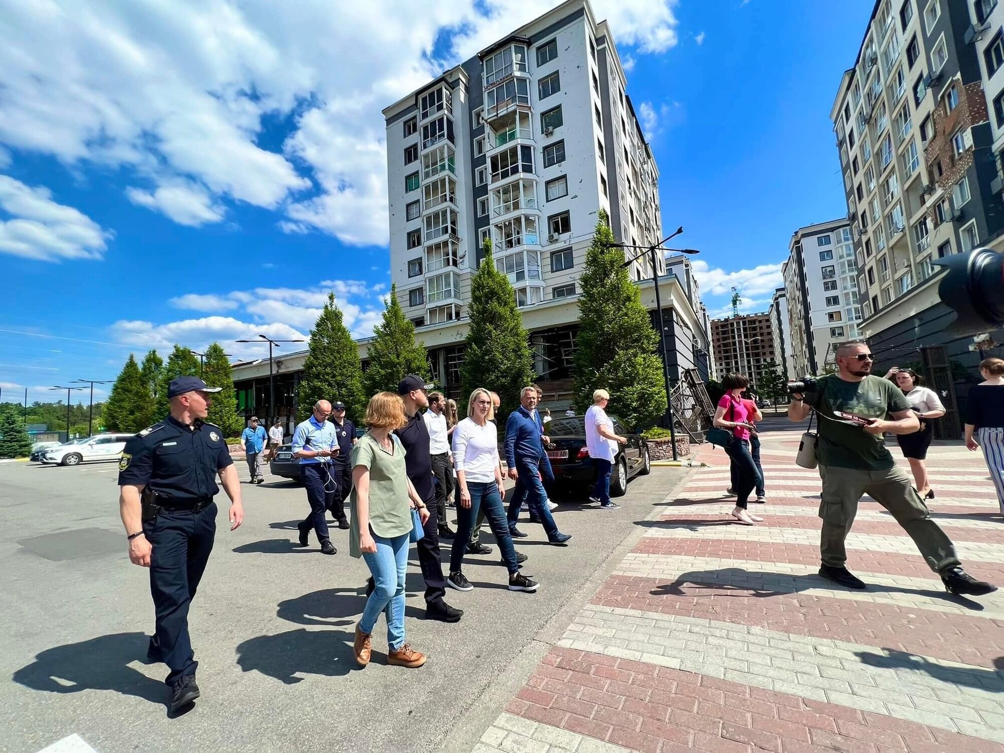 Брінк відвідала Бучу.