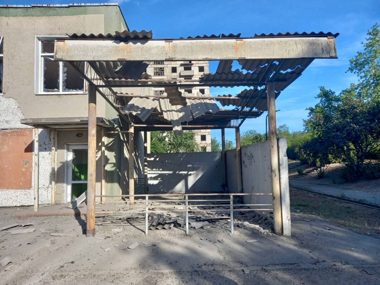 Рашисти обстріляли дитячий садок на Запоріжжі