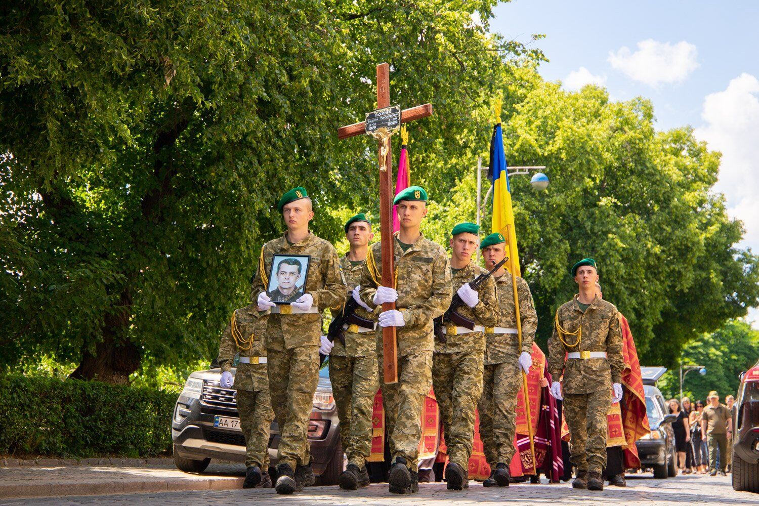 Герой віддав своє життя за Україну.