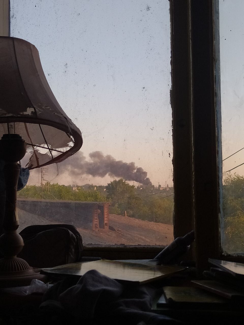 Дым от взрыва в Кадиевке