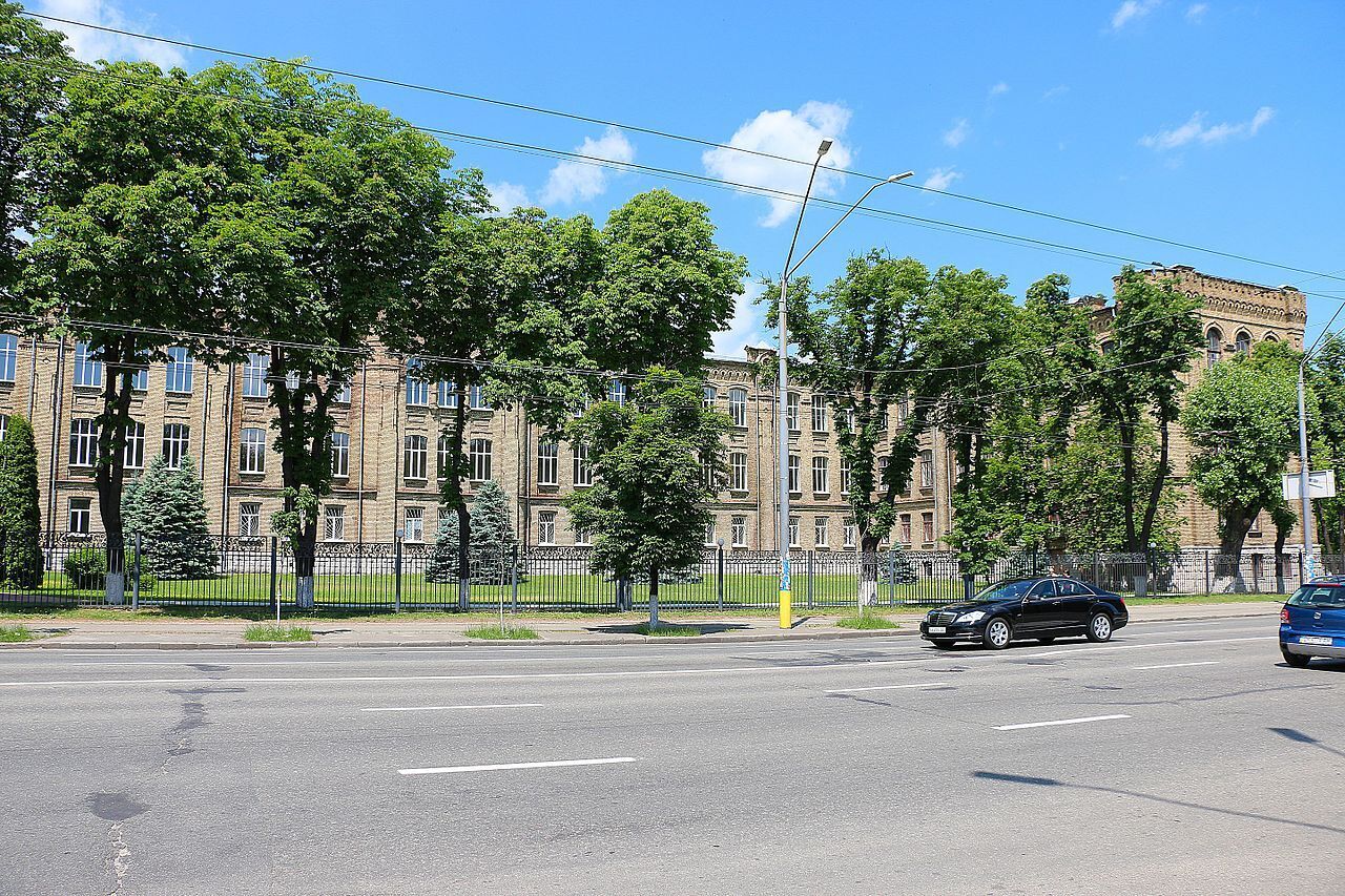 В сети показали уникальное фото Артиллерийского училища в Киеве, сделанное в 1920-х годах