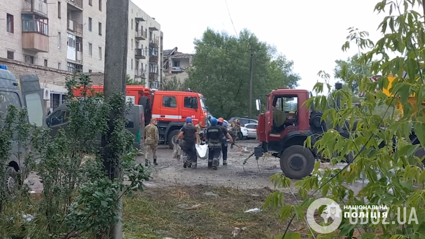 Полиция идентифицировала большинство погибших под завалами дома в городе Часов Яр