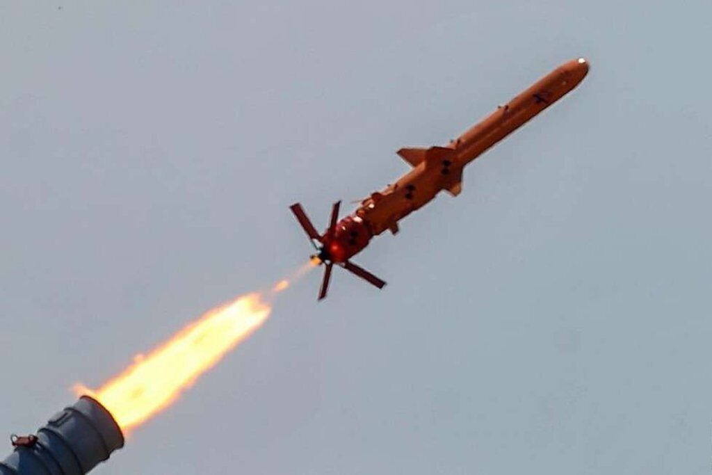 Українські ракети "Нептун" знищили російський крейсер "Москва"