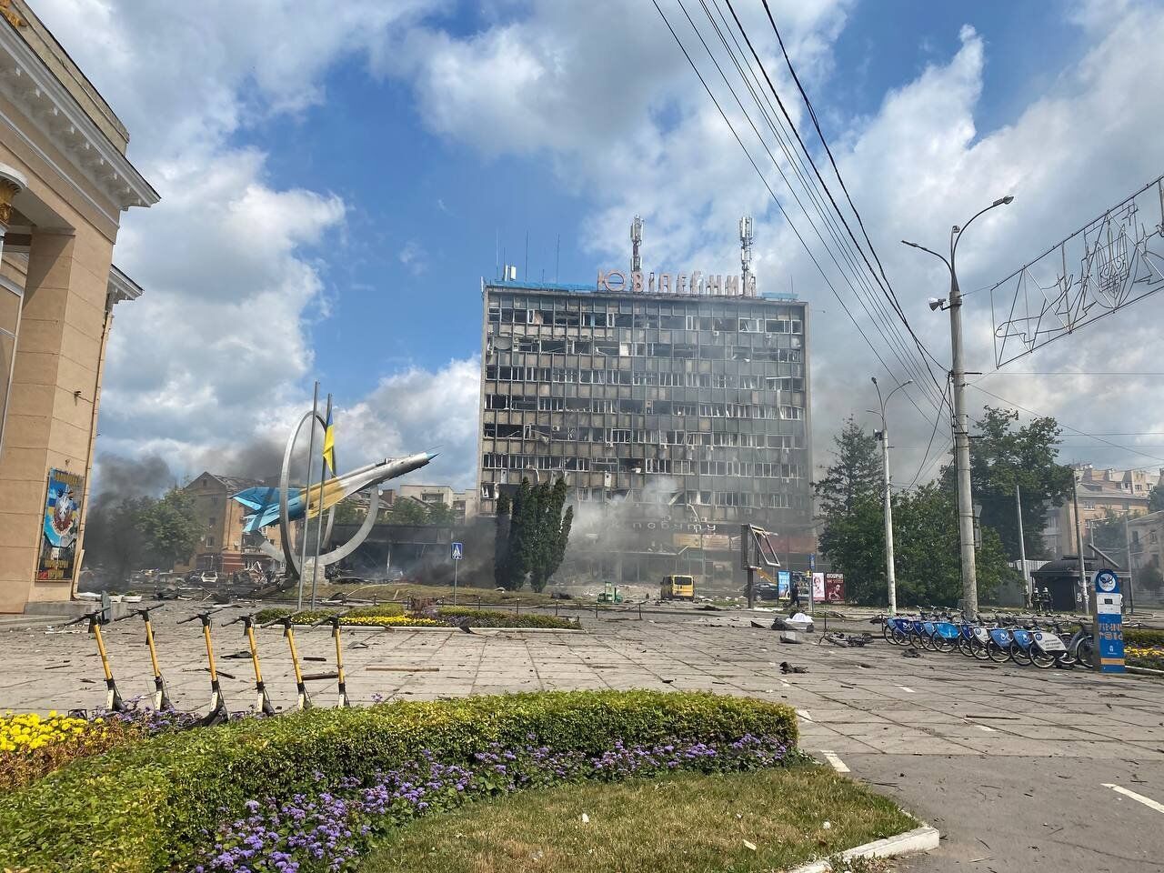 Терористи обстріляли центр Вінниці ракетами
