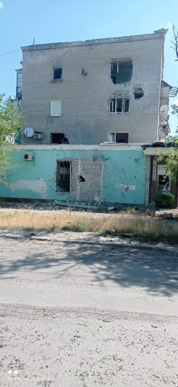 Оккупанты нанесли 12 ракетных и авиационных ударов по населенным пунктам на границе Луганщины и Донетчины