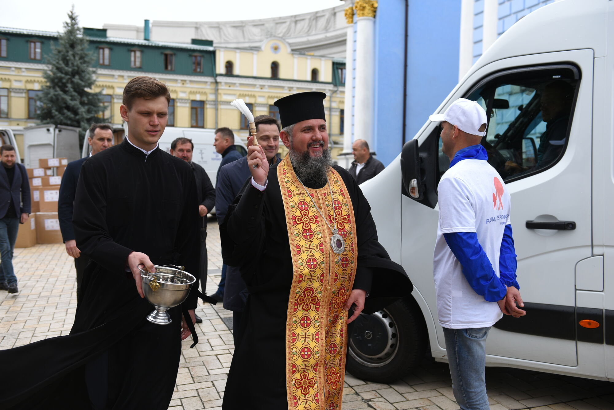 Нехай Господь допомагає всім нам творити добрі справи в час війни, – Митрополит Епіфаній