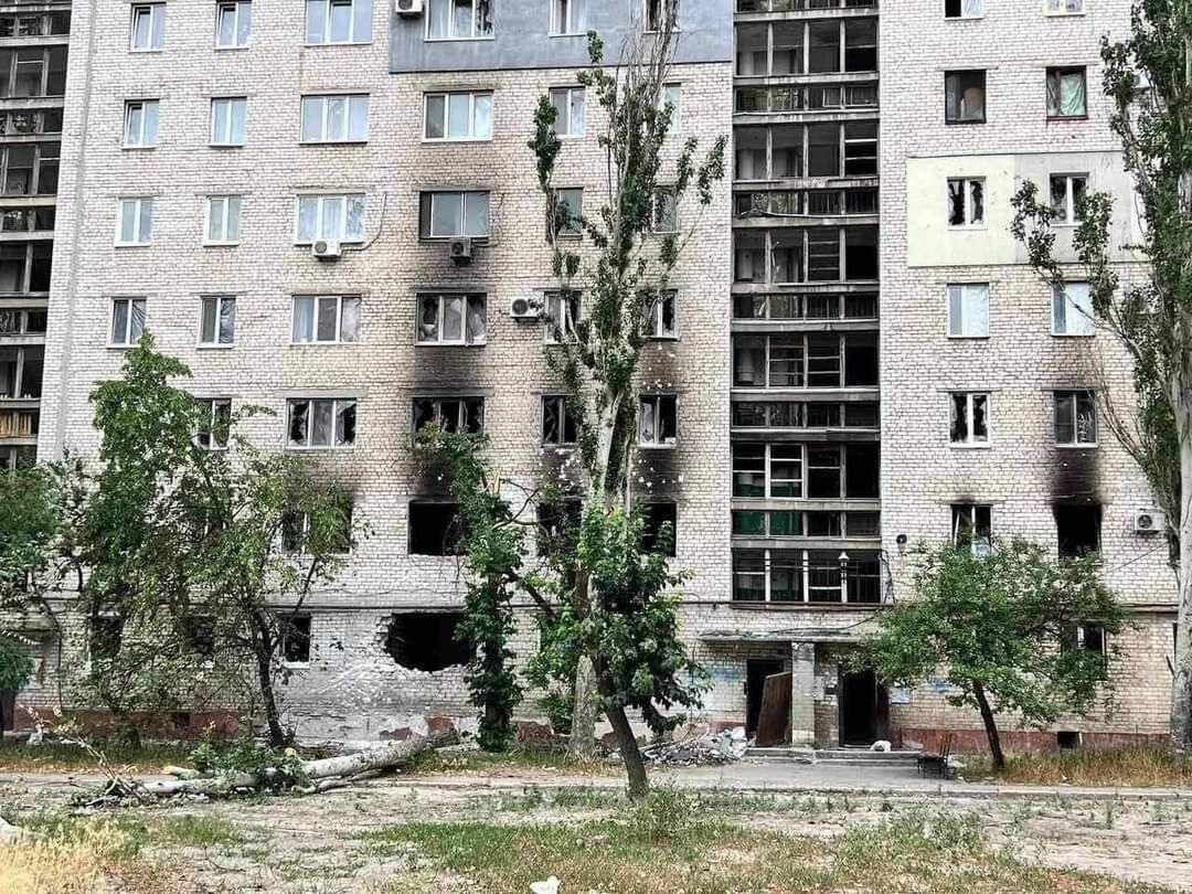 Разрушенный дом на Луганщине