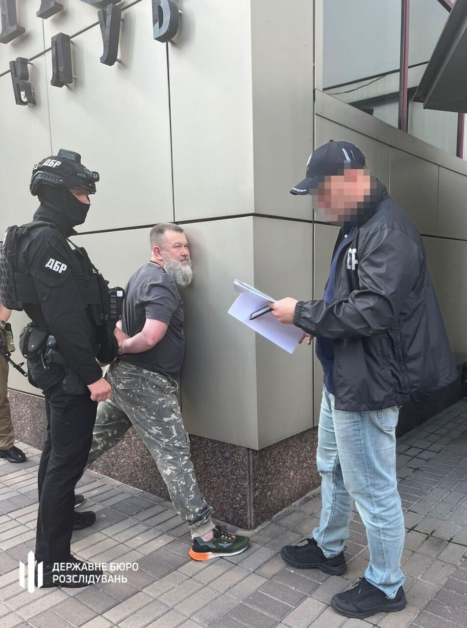 Сотрудники СБУ и ДБР задержали Кулинича.