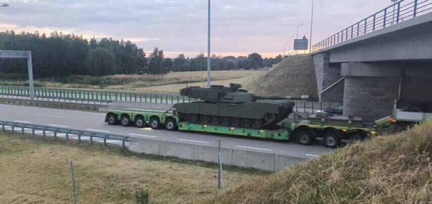 До Польщі їдуть танки Abrams