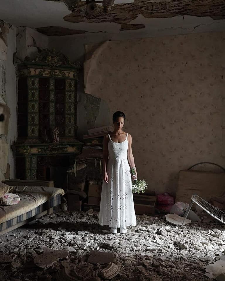 Невеста показала свой дом, разрушенный Россией