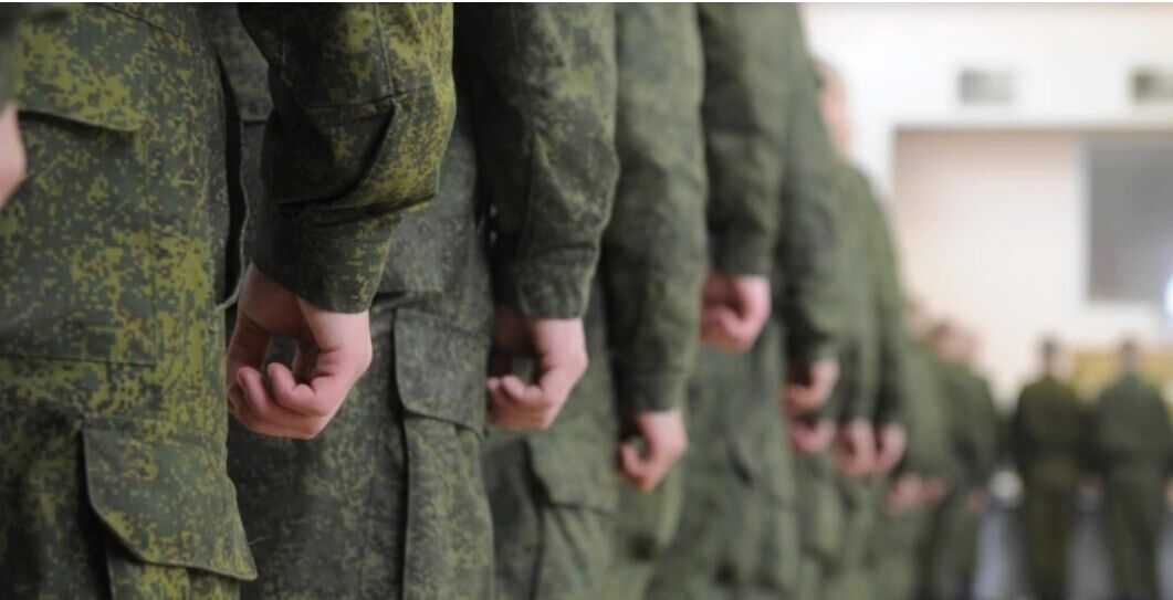 Частина російських військовослужбовців відмовляються навіть перетинати кордон України і так рятують своє життя.