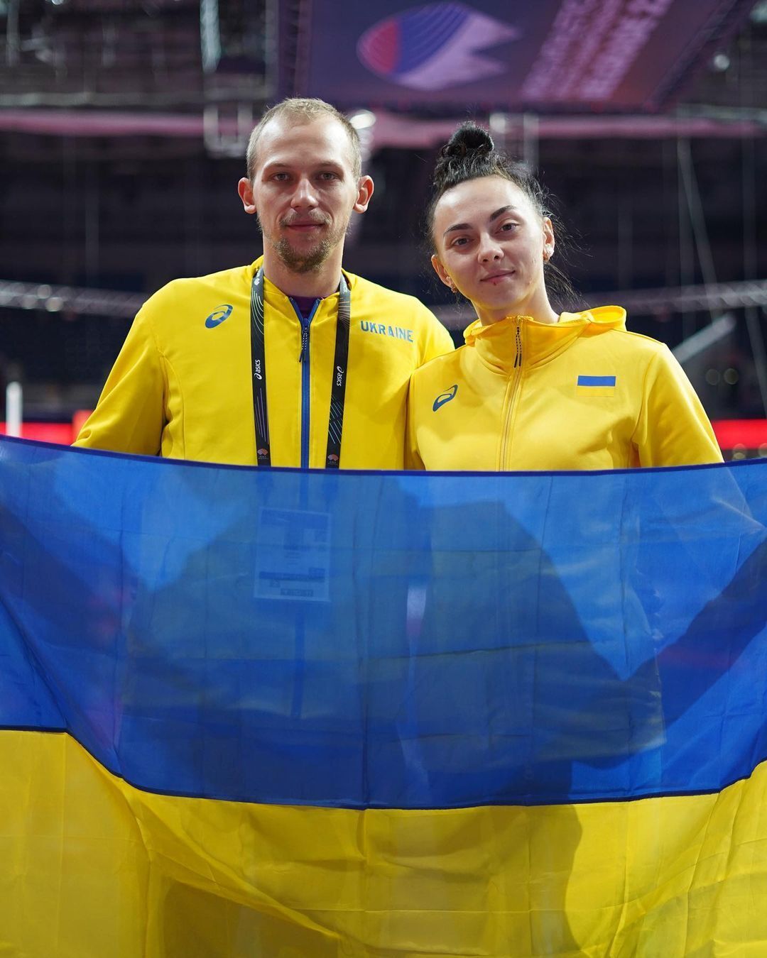 Українку довели до сліз за кордоном: відома легкоатлетка зізналася, що її зупиняли на вулиці та бажали перемоги у війні