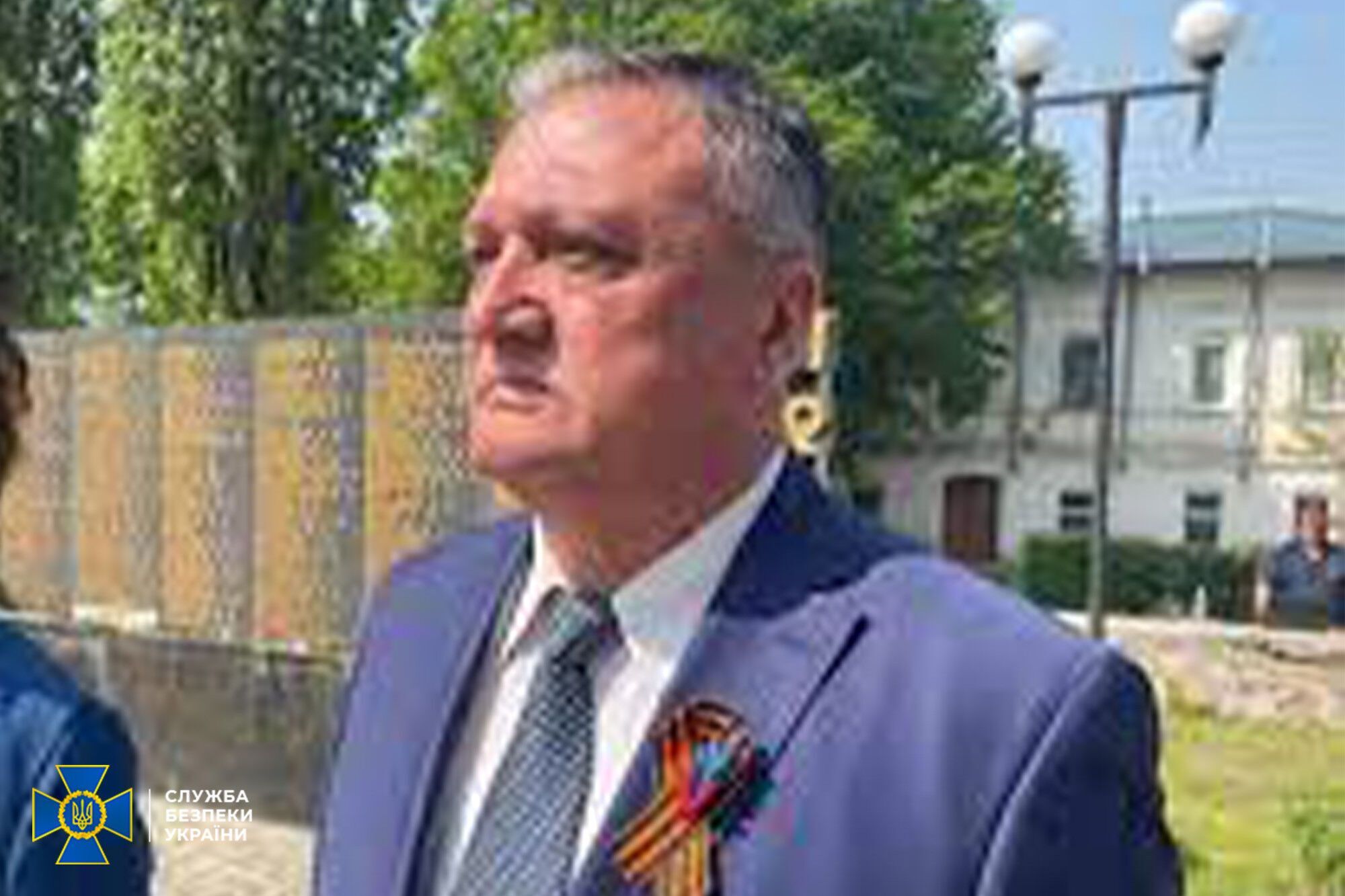 Предатель с запрещенной в Украине георгиевской ленточкой