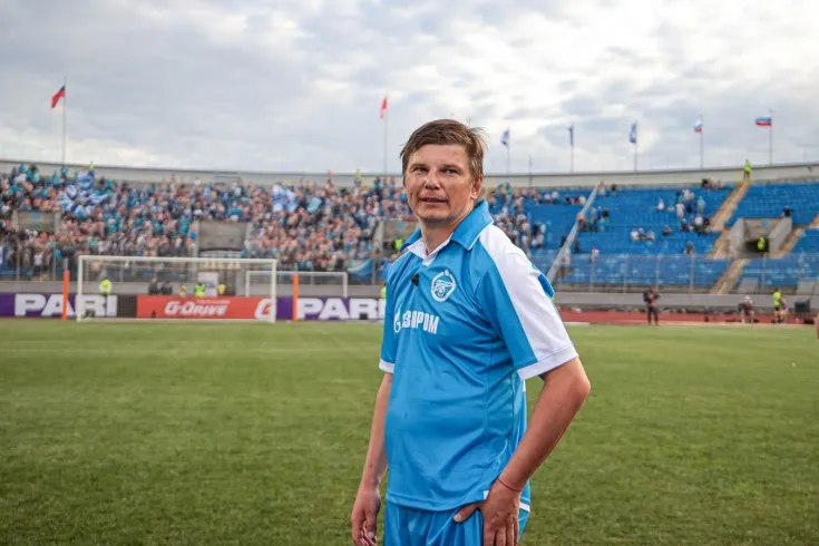 Легенда збірної Росії побажав закінчення війни, тому що від неї "залежить багато футбольного"