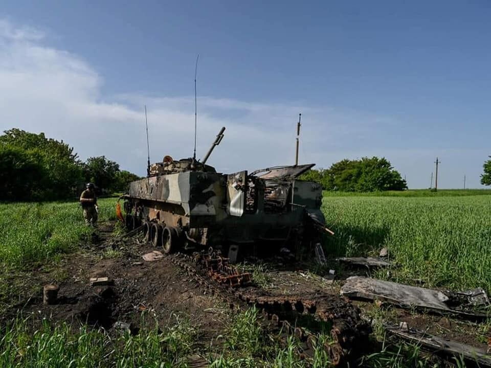 Украинские воины отбивают штурмы оккупантов и уничтожают их технику