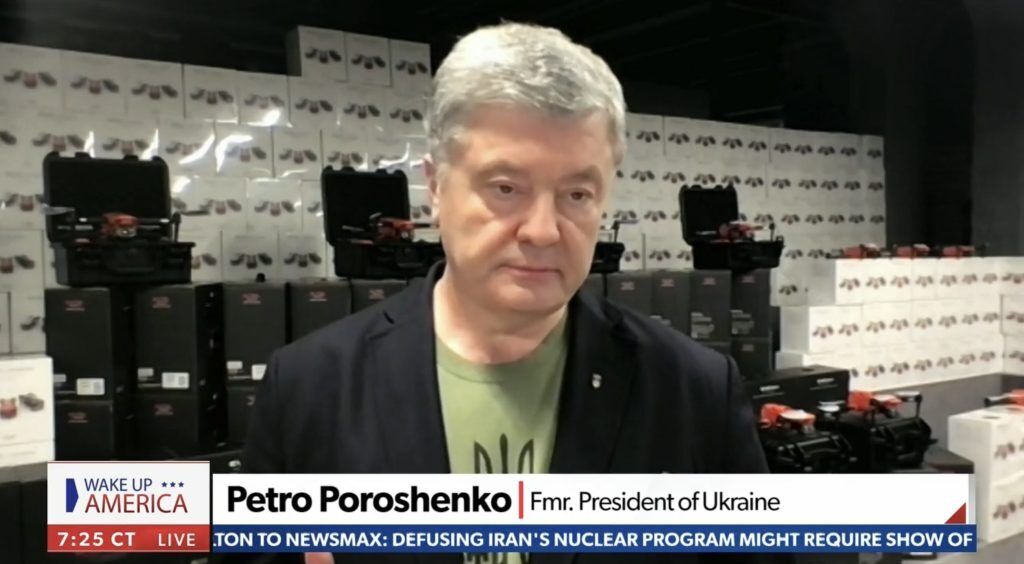Путину верить нельзя, – Порошенко в эфире Newsmax TV призвал прекратить покупать российские энергоносители и дать нам больше оружия