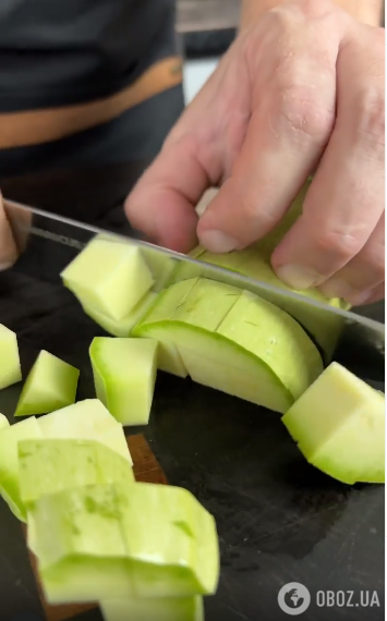 Пикантный салат из кабачков: с чем вкусно соединить овощ