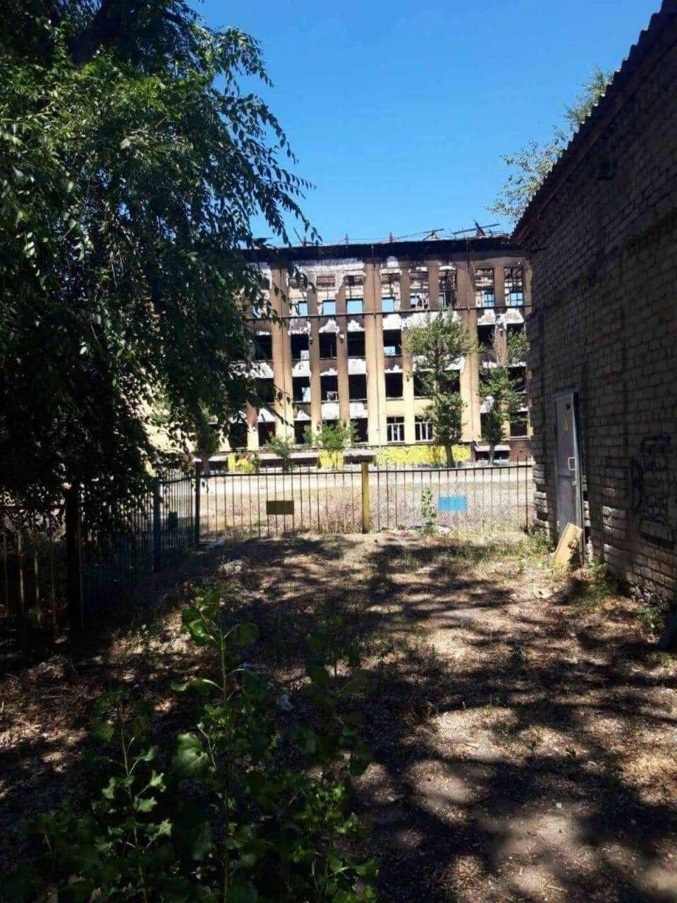 В Лисичанске не осталось ни одного уцелевшего админздания