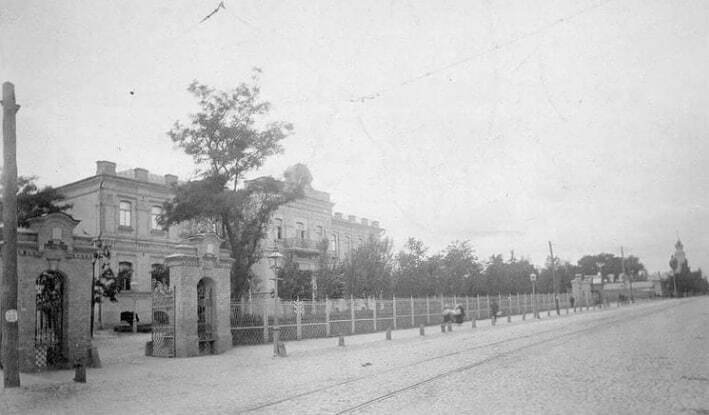 Вулиця Грушевського на початку 1900-х років.