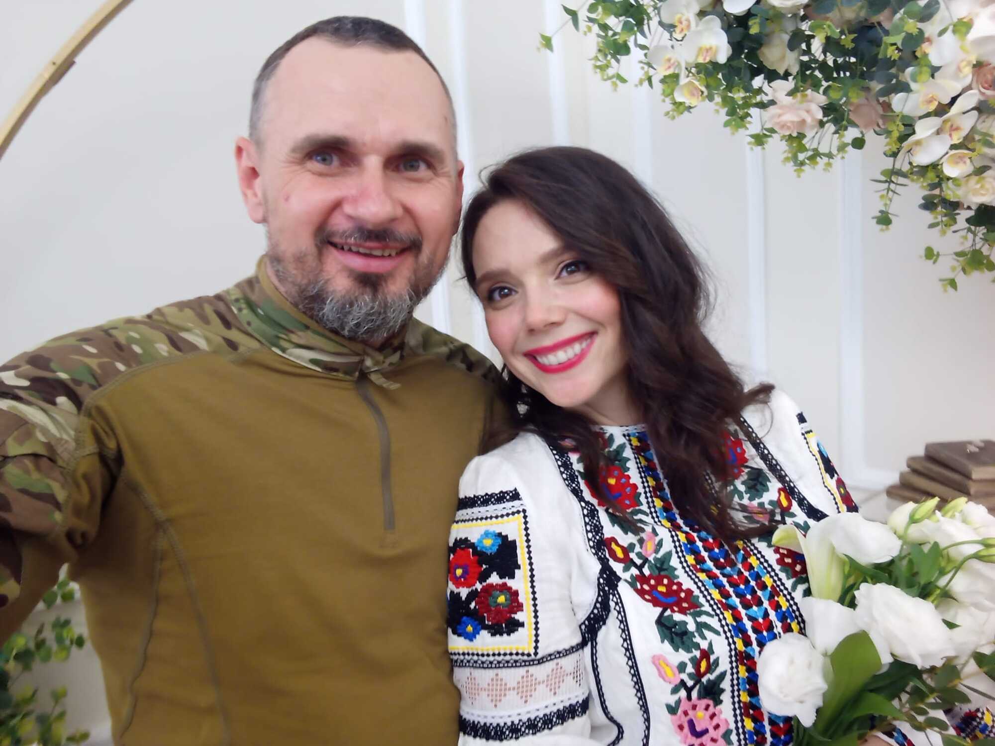 Олег Сенцов вдруге одружився. Фото наречених
