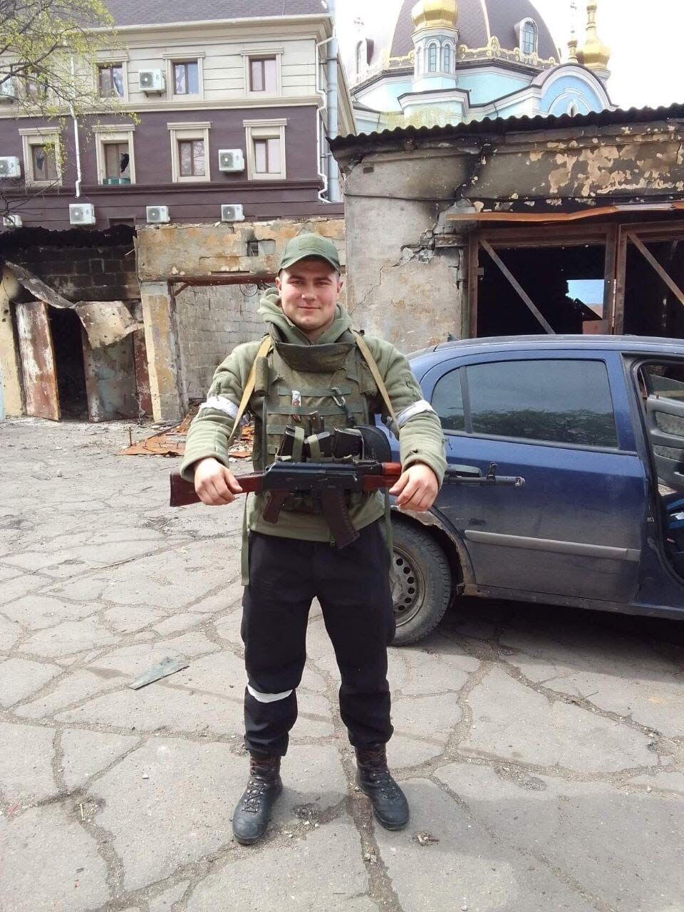 Яйло навчався на 3 курсі "міліцейської академії" у Донецьку