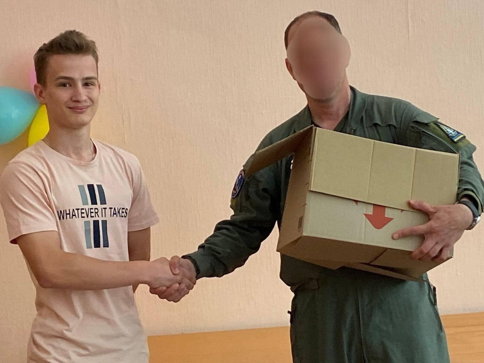 Школярі закупили медичні засоби для захисників України.