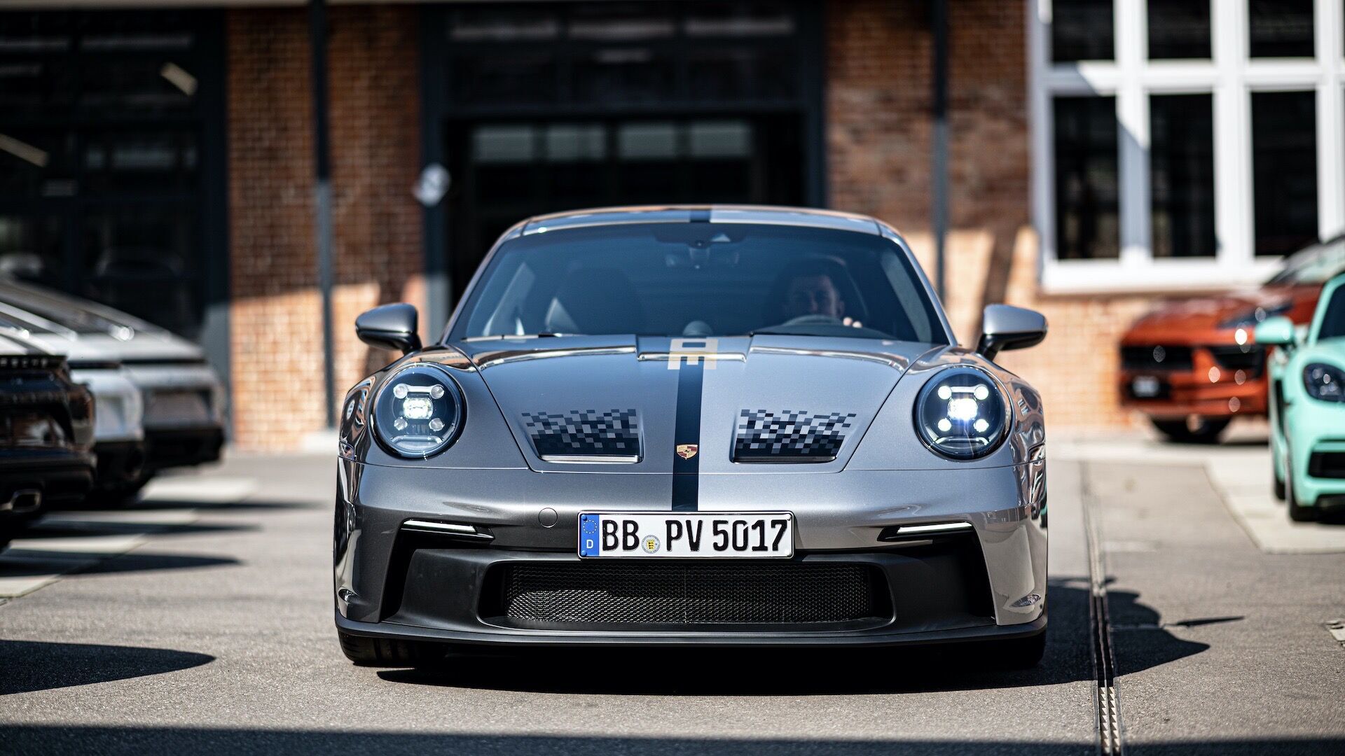 Porsche 911 GT3 30 Jahre Porsche Supercup получил уникальную окраску