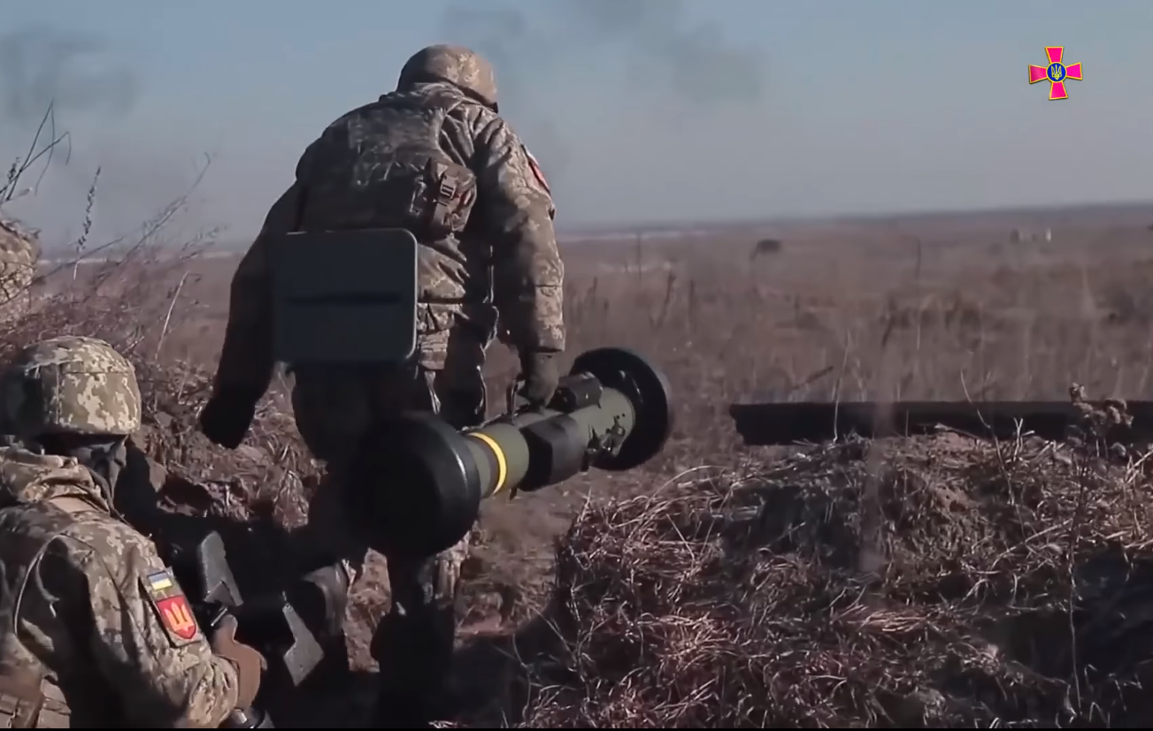 Украинские воины защищают свою землю