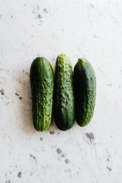 Зелений мікс-салат: що поєднати, щоб страва була ситною та легкою