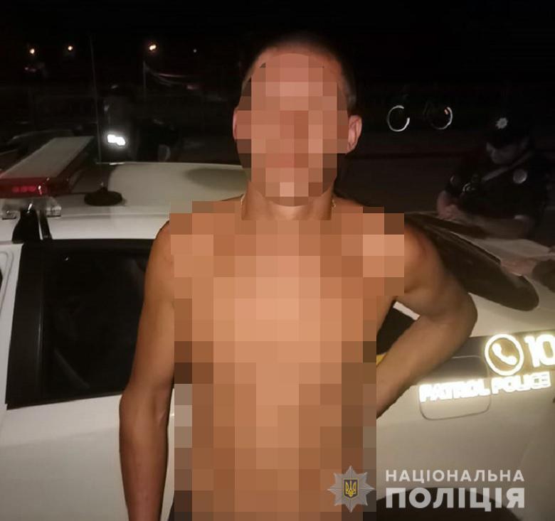 У Києві п'яний співробітник СТО викрав машину клієнта та розбив її, тікаючи від нацгвардійців. Фото