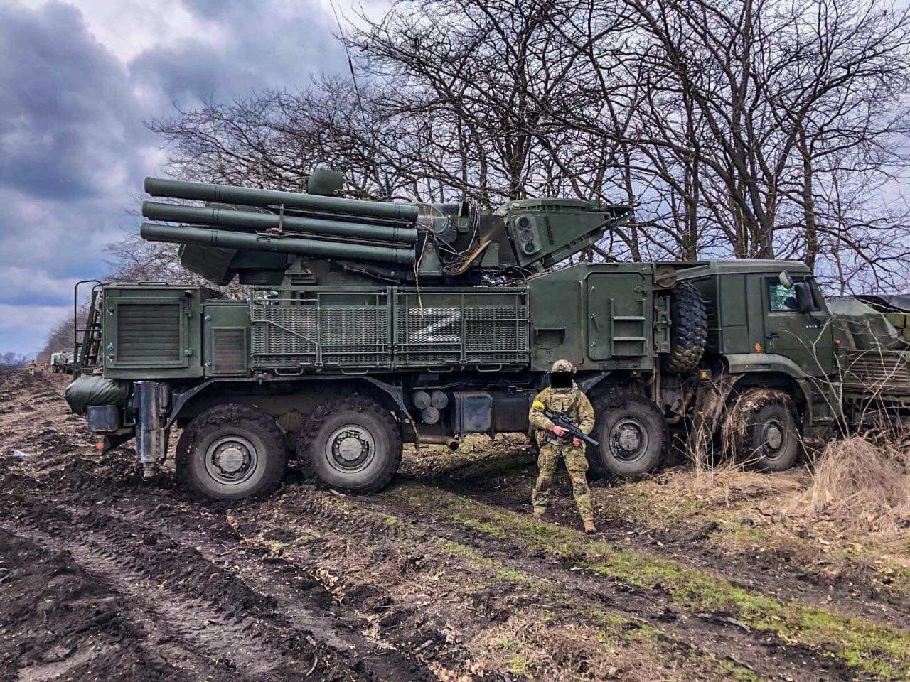 Украинские военные уничтожают ЗРК Панцирь-С1