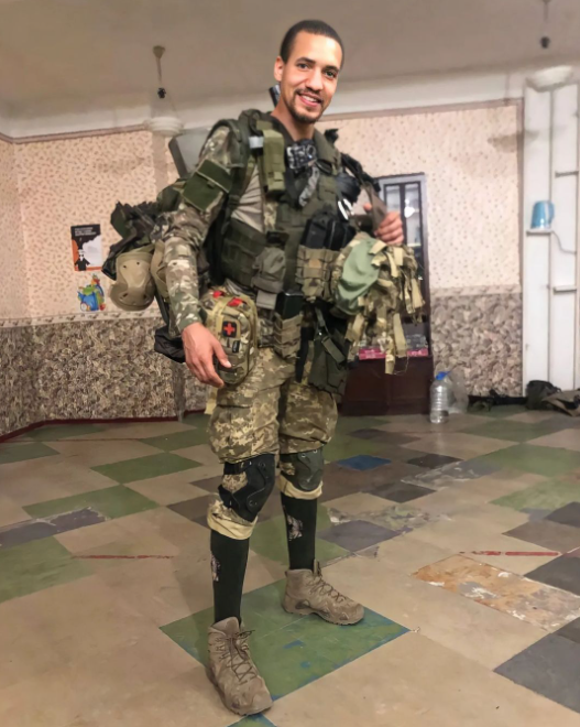 Актер вступил в ожесточенное сражение в Донецкой области.