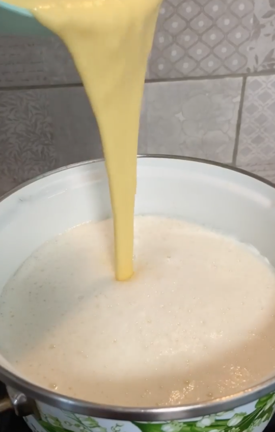 Приготовление крема для десерта 