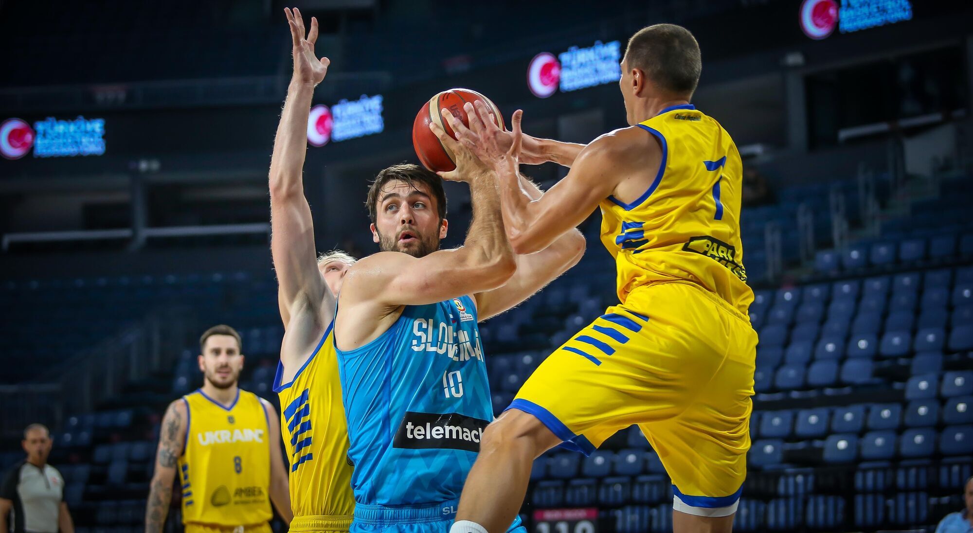 Збірна України з баскетболу програла чемпіонам Європи у товариському матчі