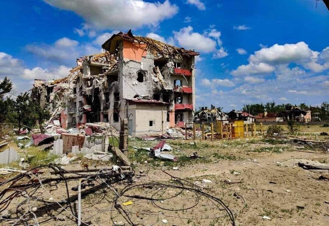 Войска РФ стирают с лица земли города на Луганщине