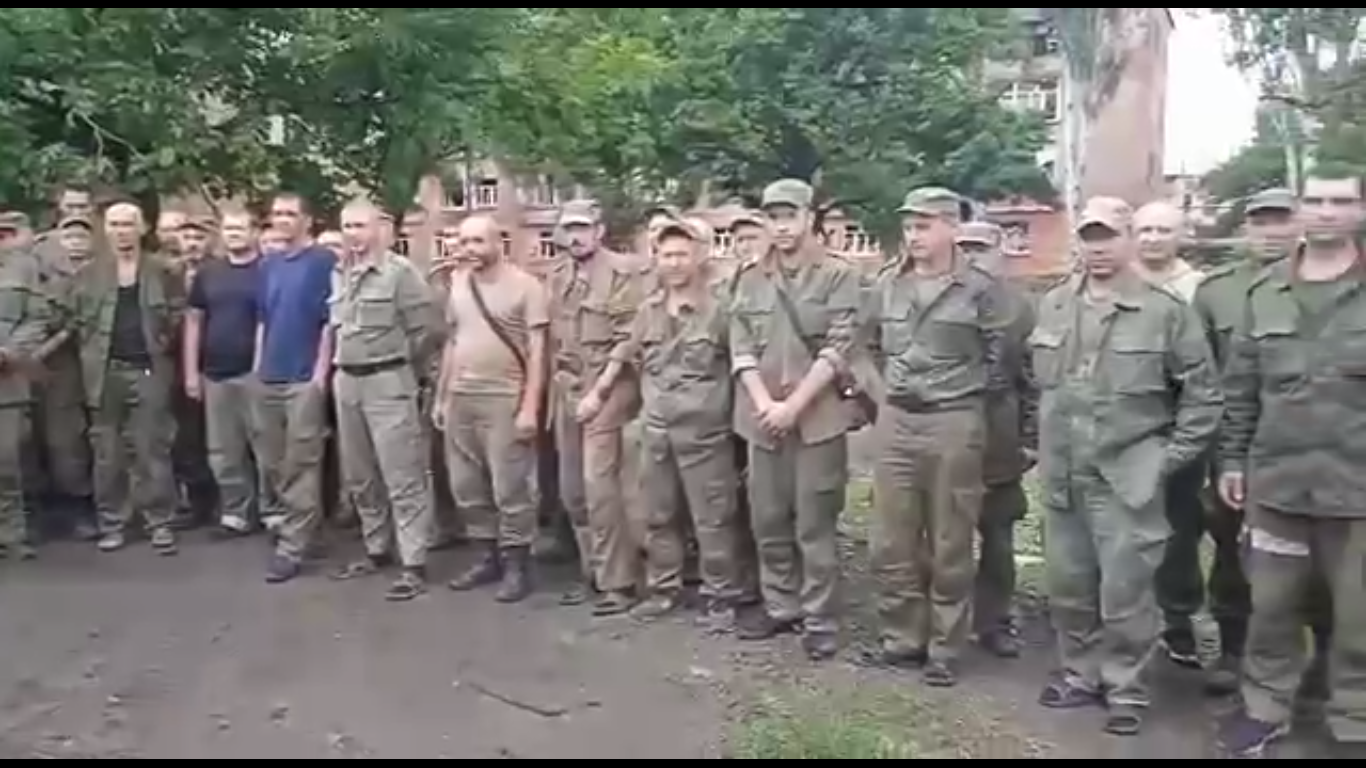 Мобилизированные в "ЛНР" не хотят воевать в "ДНР"