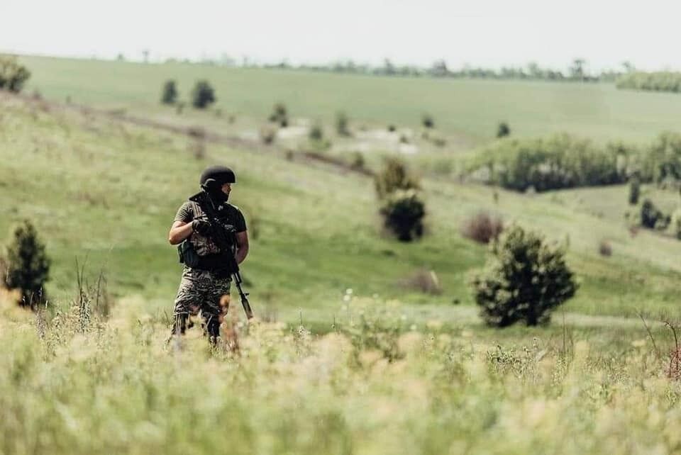 Украинские воины крепко держат оборону рубежей страны