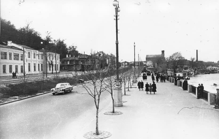 В сети показали, как выглядела набережная Днепра в Киеве на Подоле в 1960-х годах. Архивные фото
