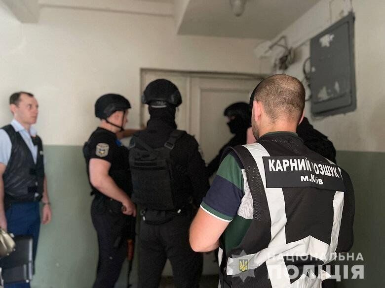 В Киеве риелтор и адвокат продали чужую квартиру за более чем 6 млн грн. Фото