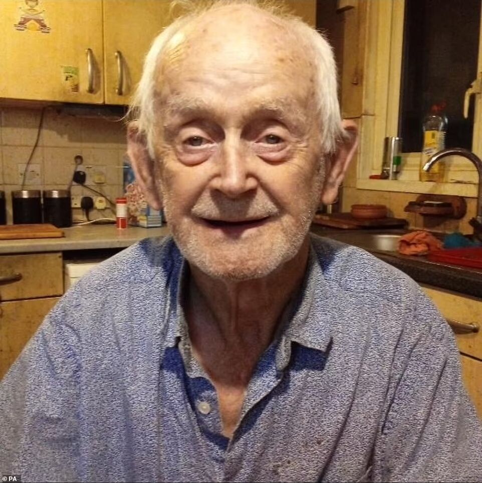 87-летний Томас О'Хэллоран