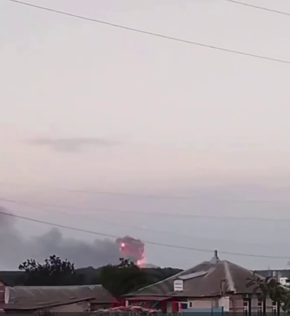 У Бєлгородській області знову пролунали вибухи.