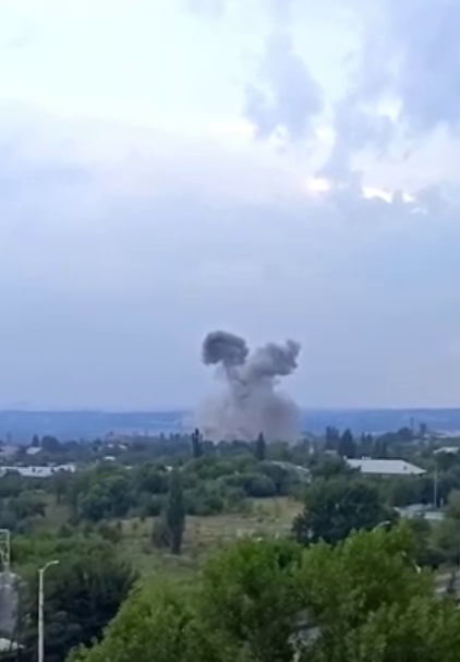 У Кадіївці на Луганщині пролунав вибух.