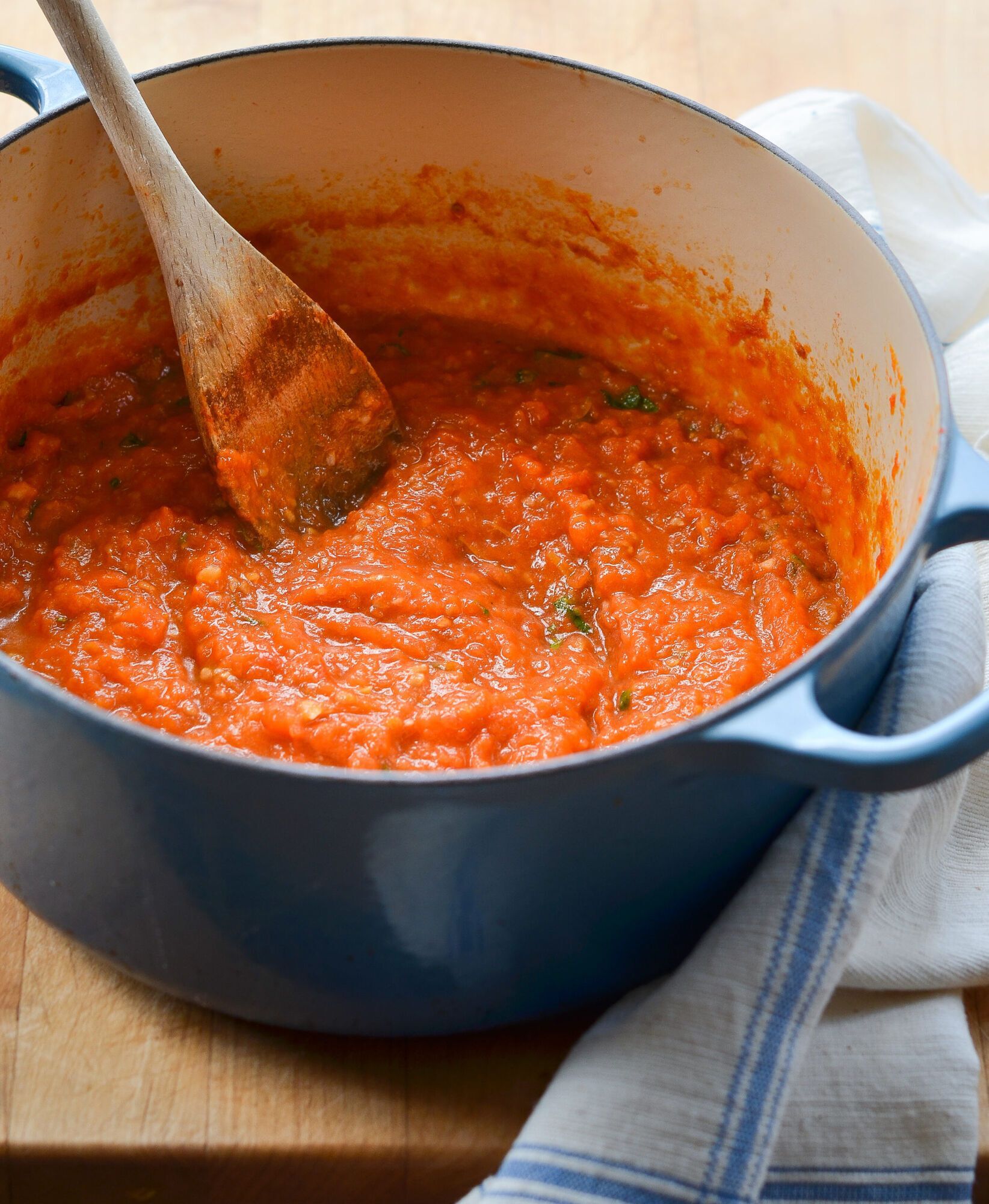 Как приготовить полезный томатный сок: только натуральные ингредиенты